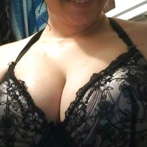 Le froid qui s’installe… Mais pas mon coeur Emma - rencontre-Milf-Le Havre